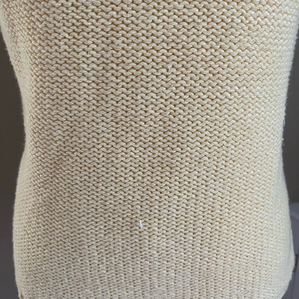 Pale Yellow Sleeveless Turtleneck Knit Sweater - Picture 6 of 13